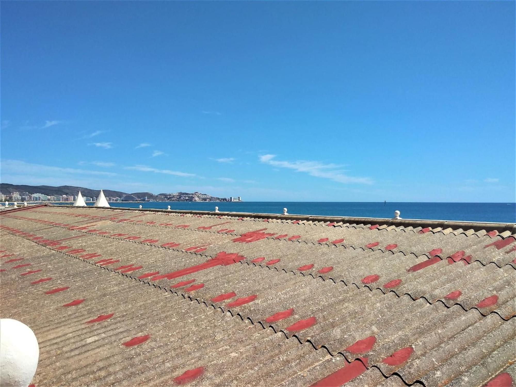 Vacansis Habitaciones De Hostal A Primera Linea De Playa En กูลเญรา ภายนอก รูปภาพ